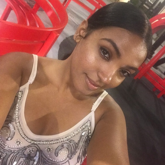 Hello! 👋🏽READ BEFORE SHOPPING! Thanks 😘 - Picture 3 of 6